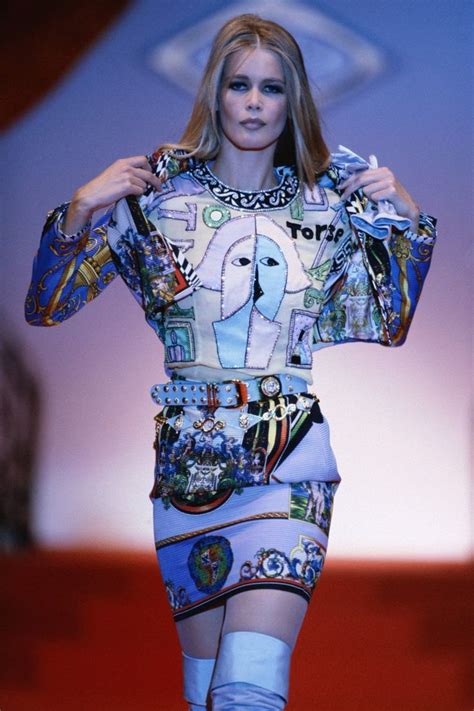 claudia schiffer versace 1991|Claudia Schiffer runway outfits.